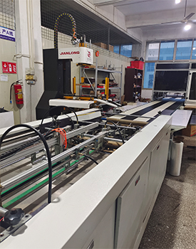 自動雙(shuāng)工位視(shì)覺定位(wèi)機